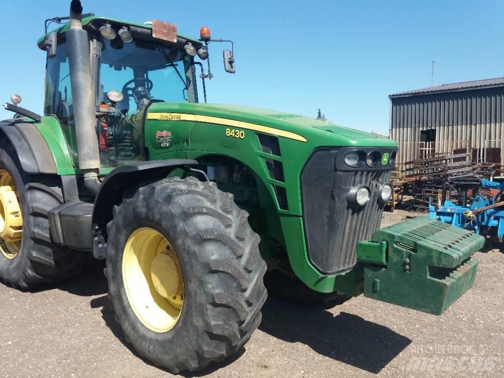 John Deere 8430 Tractoare