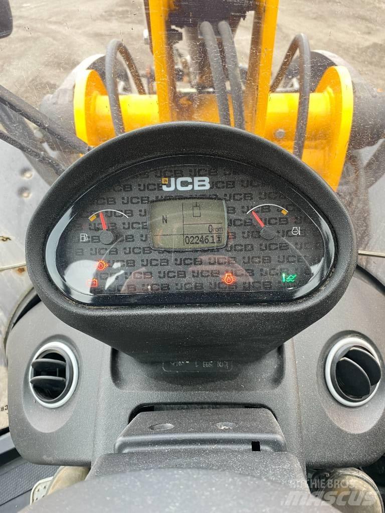 JCB 409 Manipulatoare agricole