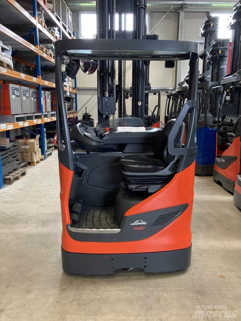 Linde R20HD Stivuitor cu catarg retractabil