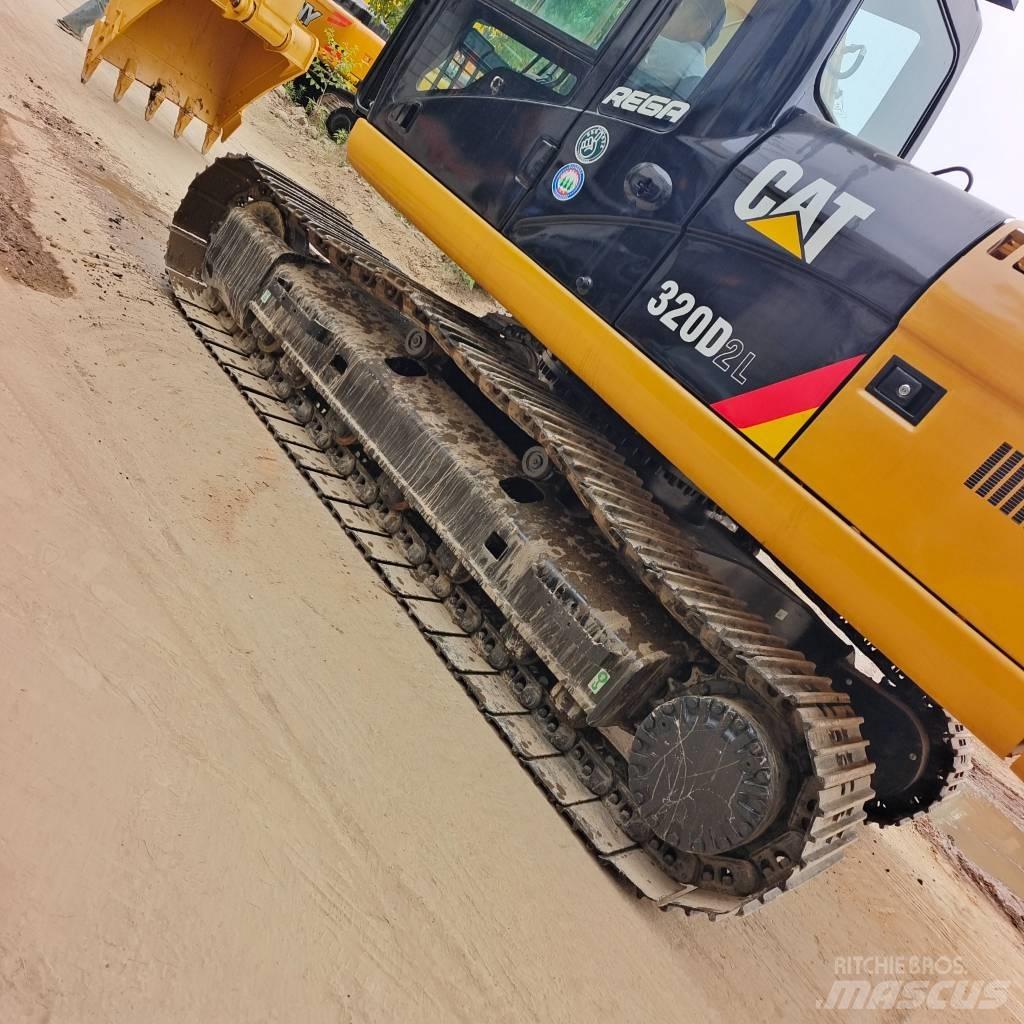 CAT 320D Excavatoare pe șenile
