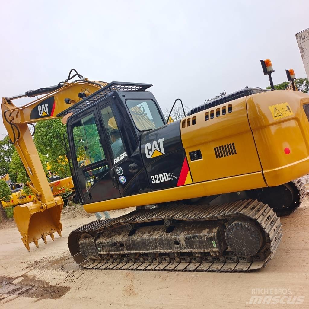 CAT 320D Excavatoare pe șenile
