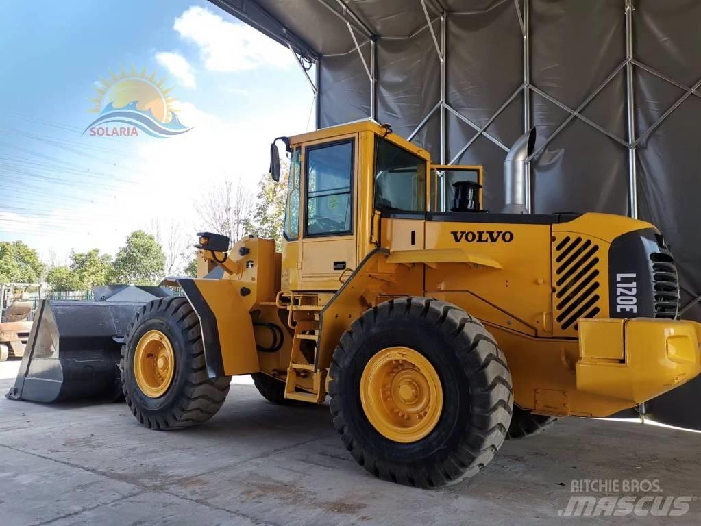 Volvo L 120 E Incarcator pe pneuri
