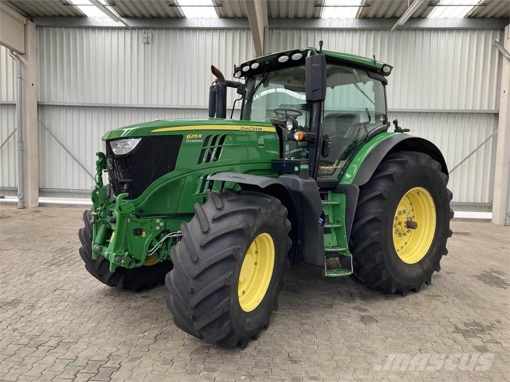 John Deere 6215R Tractoare