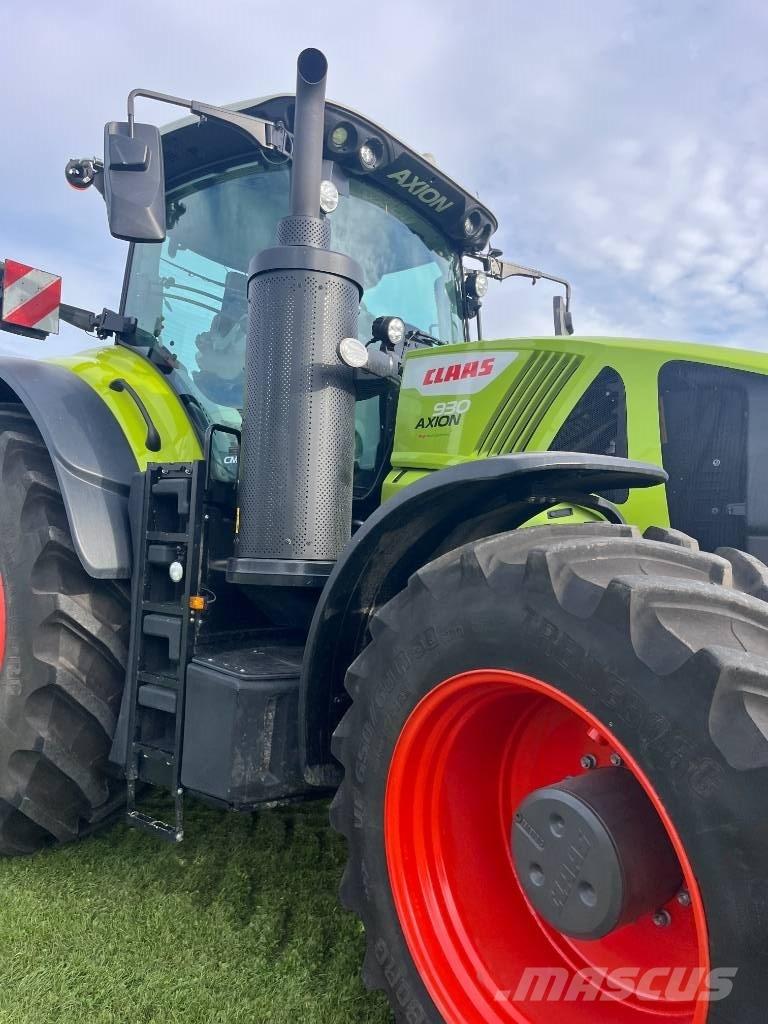 CLAAS AXIO 930 Tractoare