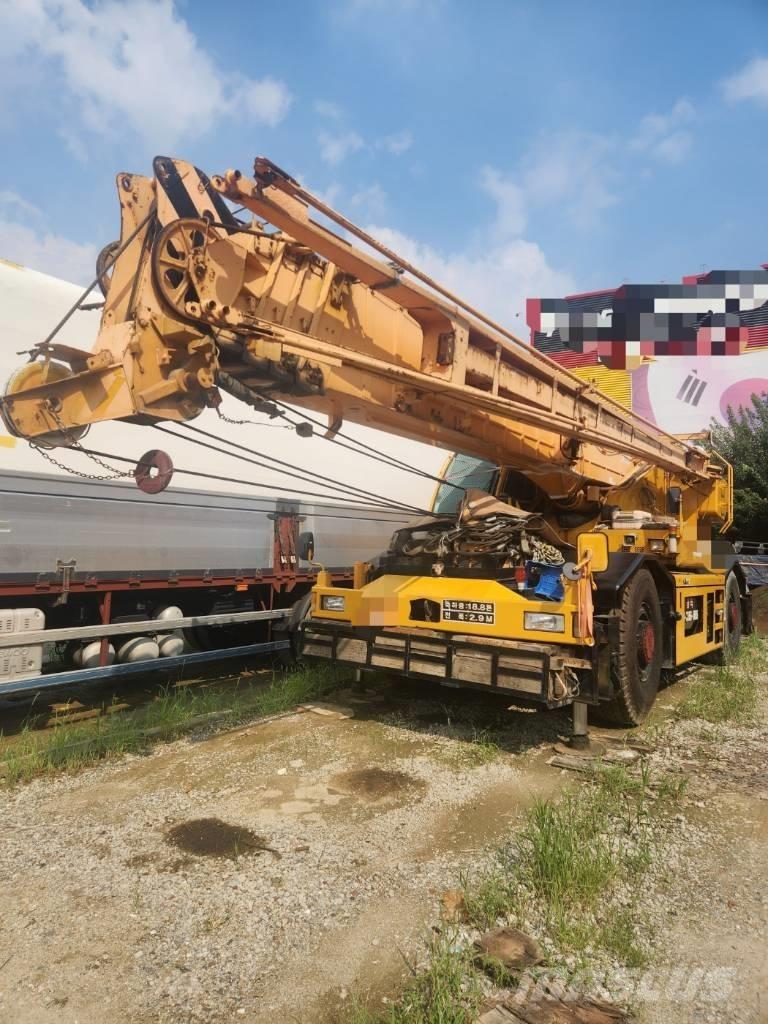 Kobelco RK500 Macara teren accidentat