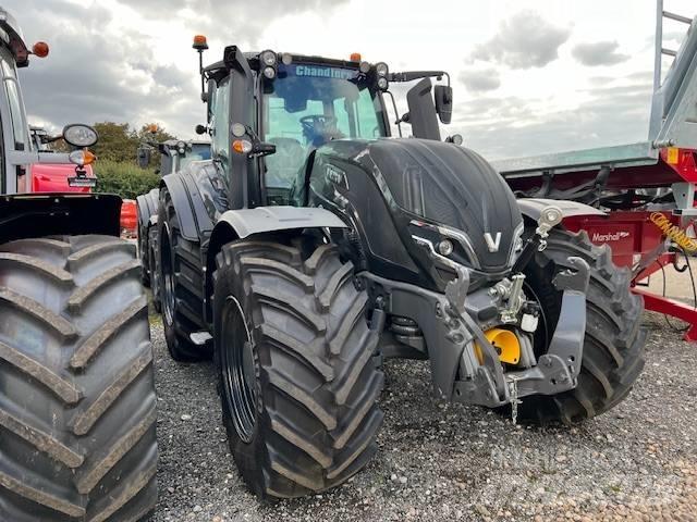 Valtra T215A Tractoare