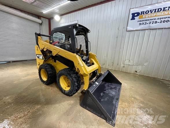 CAT 242D Mini incarcator