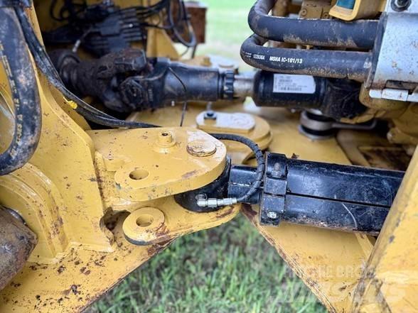 CAT 938M Incarcator pe pneuri