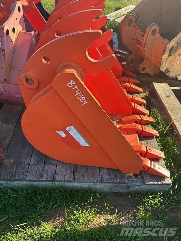 Kubota BT4584 Pistoane