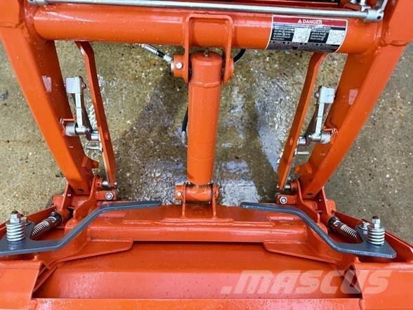 Kubota BX23 Buldoexcavatoare