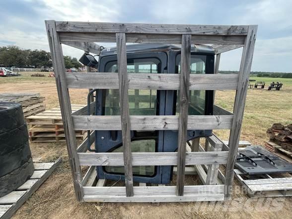 Kubota KX057-4 Cabine si interior