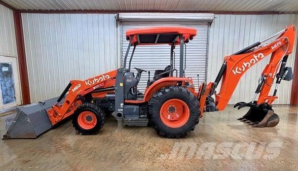 Kubota M62 Buldoexcavatoare