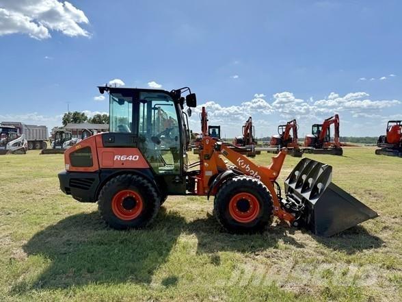 Kubota R640 Incarcator pe pneuri