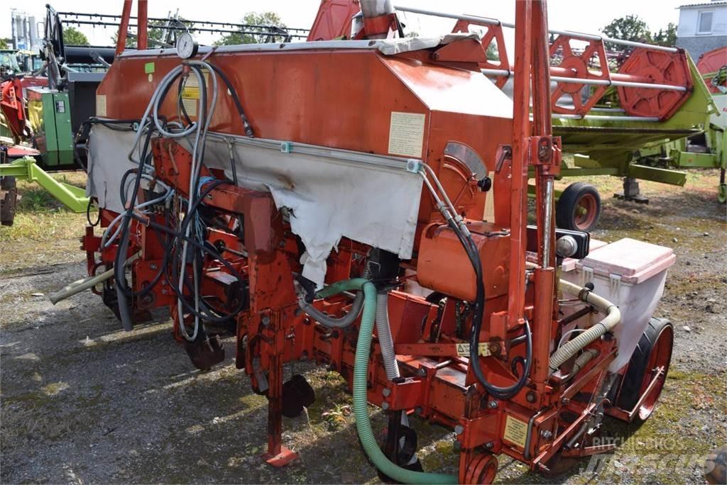 Becker Aeromat T6Z Masini cu insamantare precisa