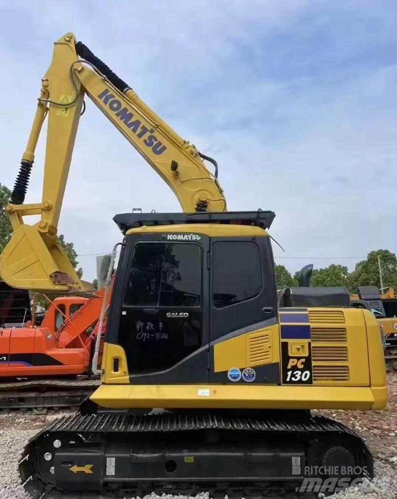 Komatsu PC 130 Excavatoare pe șenile
