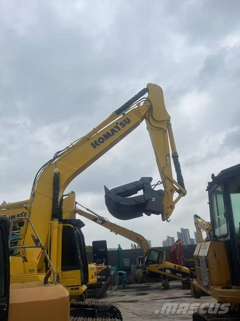 Komatsu PC 240 Excavatoare pe șenile
