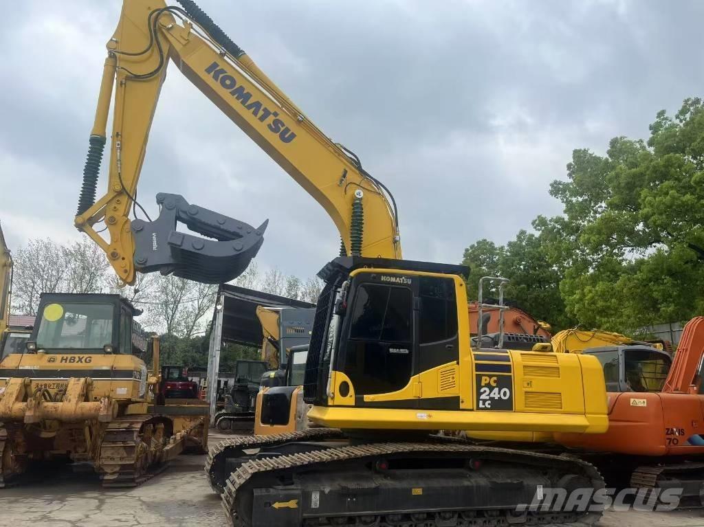 Komatsu PC 240 Excavatoare pe șenile
