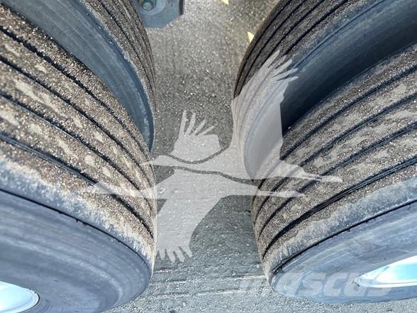 Utility 3000R Semi-remorci cu temperatura controlata