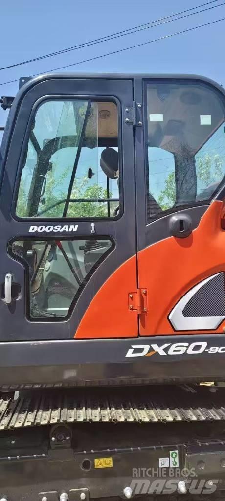 Doosan DX60 Mini excavatoare < 7t