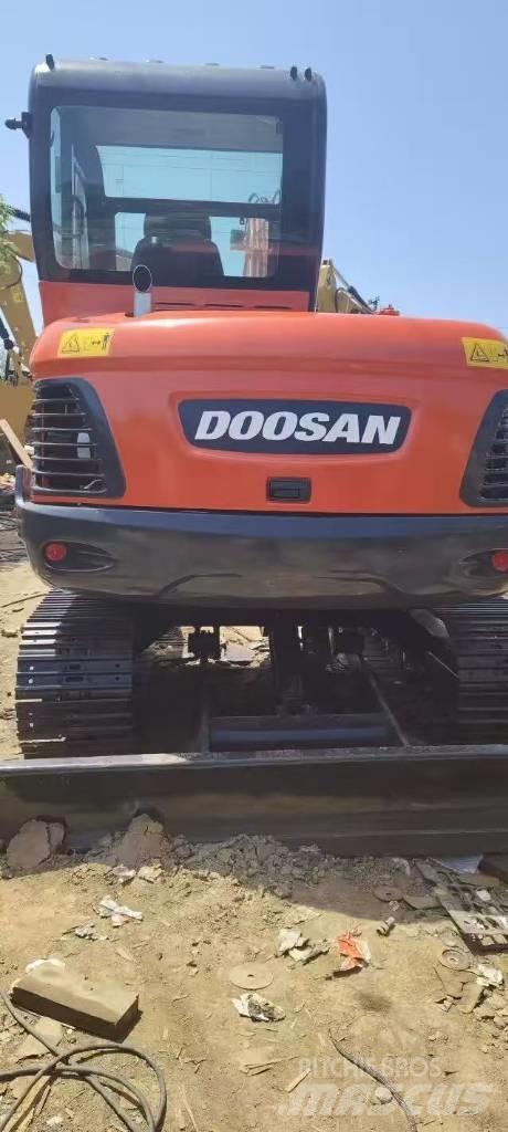 Doosan DX60 Mini excavatoare < 7t