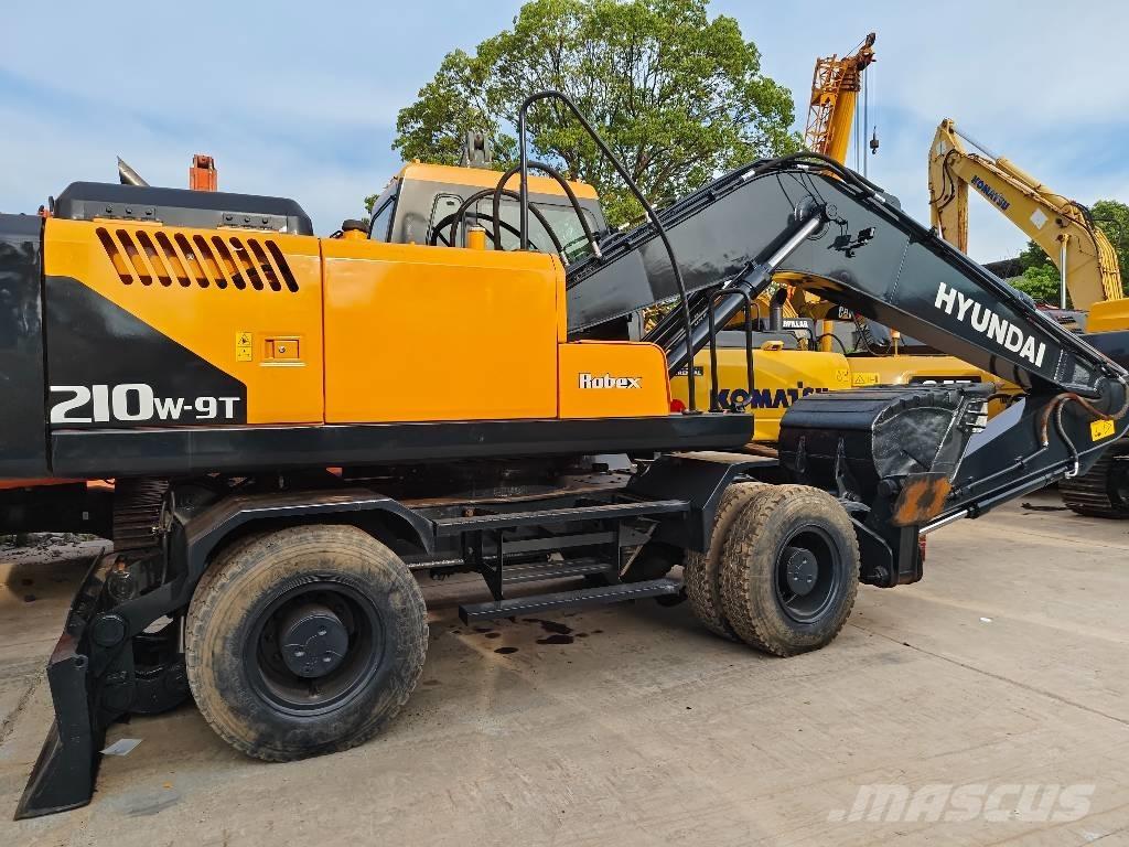 Hyundai r210w-9 Excavatoare cu roti