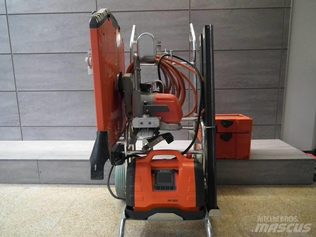 Husqvarna WS220 Fierastrau pentru stanca si beton