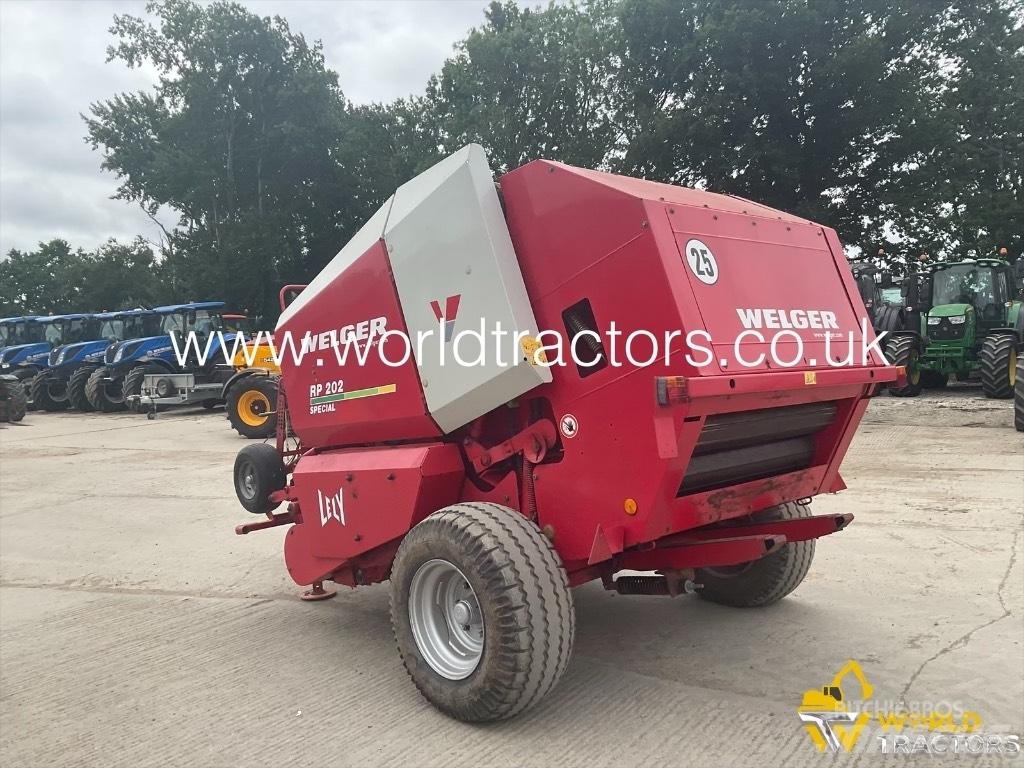Lely WELGER RP202 Masina de balotat cilindric