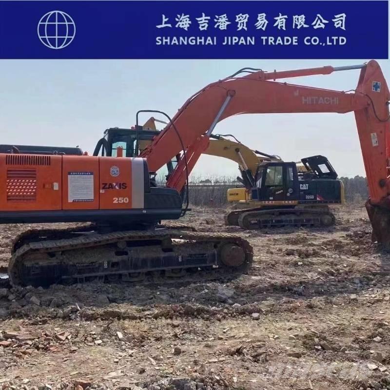 Hitachi ZX 250 Excavatoare pe șenile
