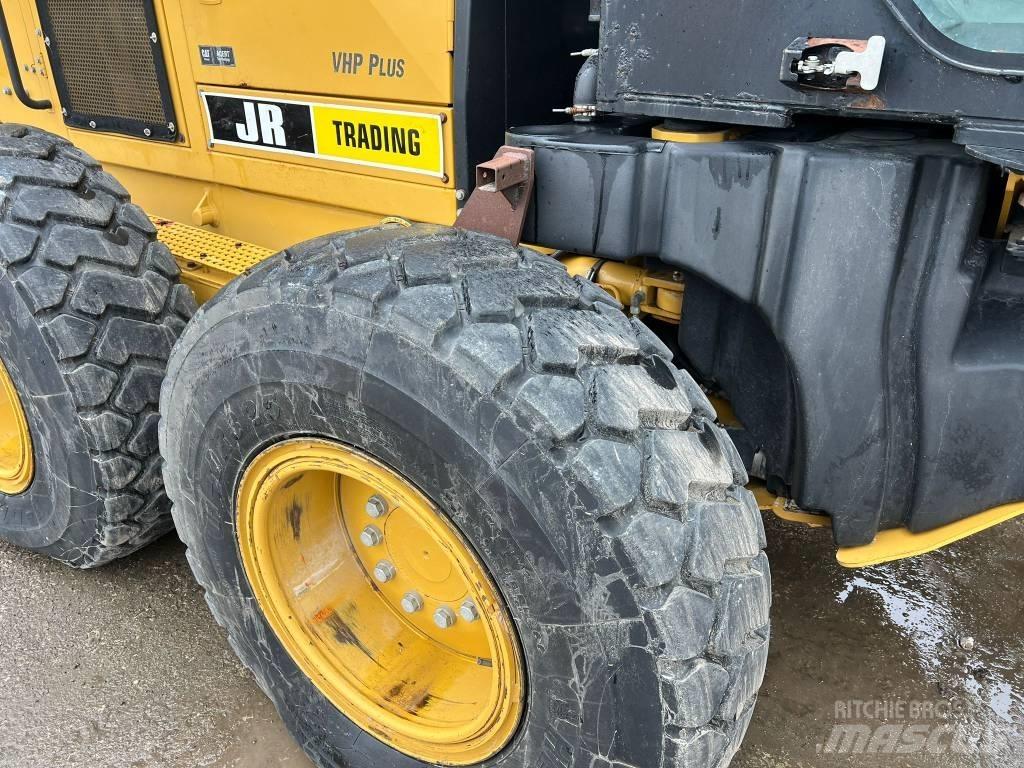 CAT 140 M AWD Gredere