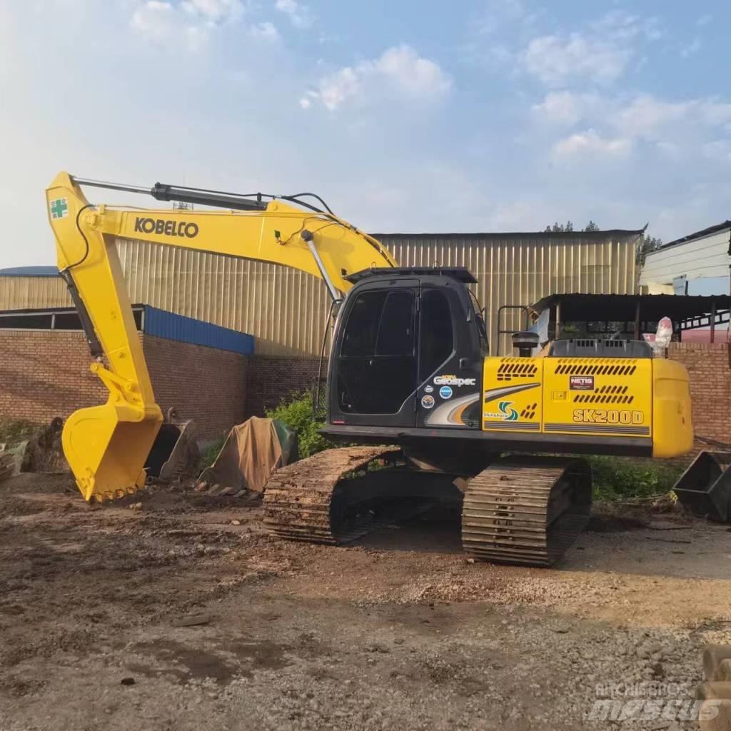Kobelco SK200D Excavatoare pe șenile
