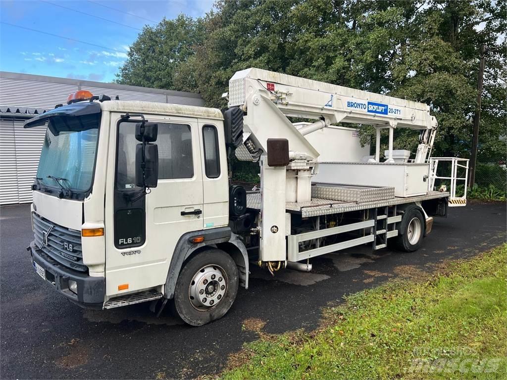 Volvo FL610 4X2 Camioane cu macara