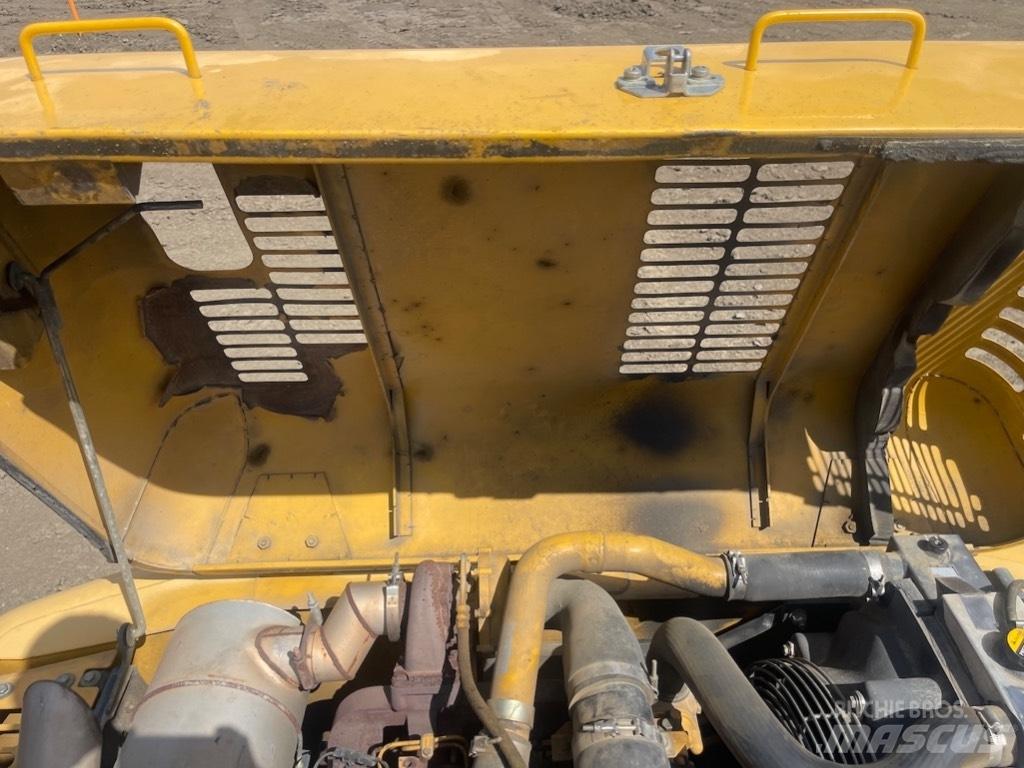 DEERE 120C Excavatoare pe șenile
