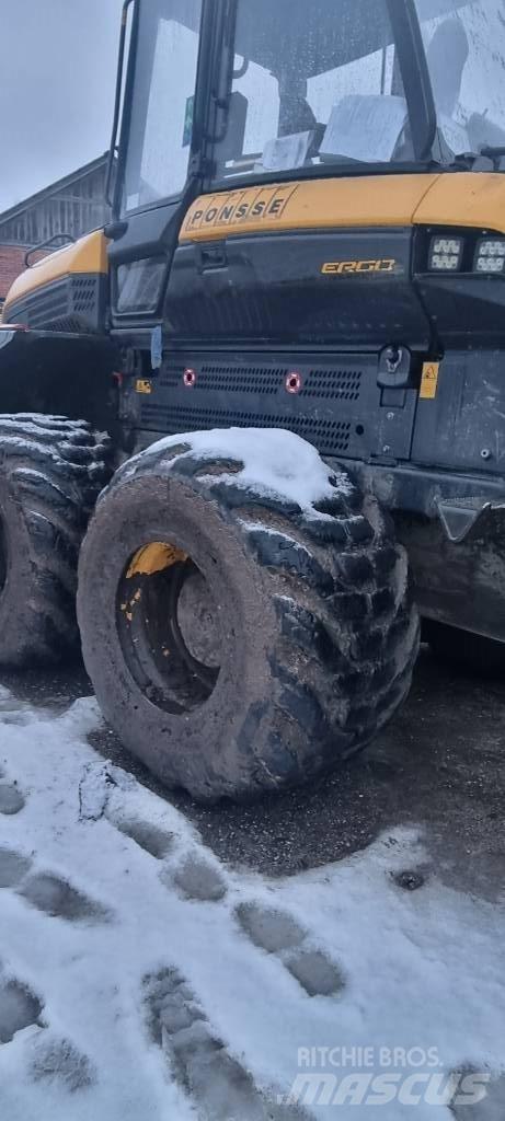 Ponsse Ergo 8W Combine forestiere