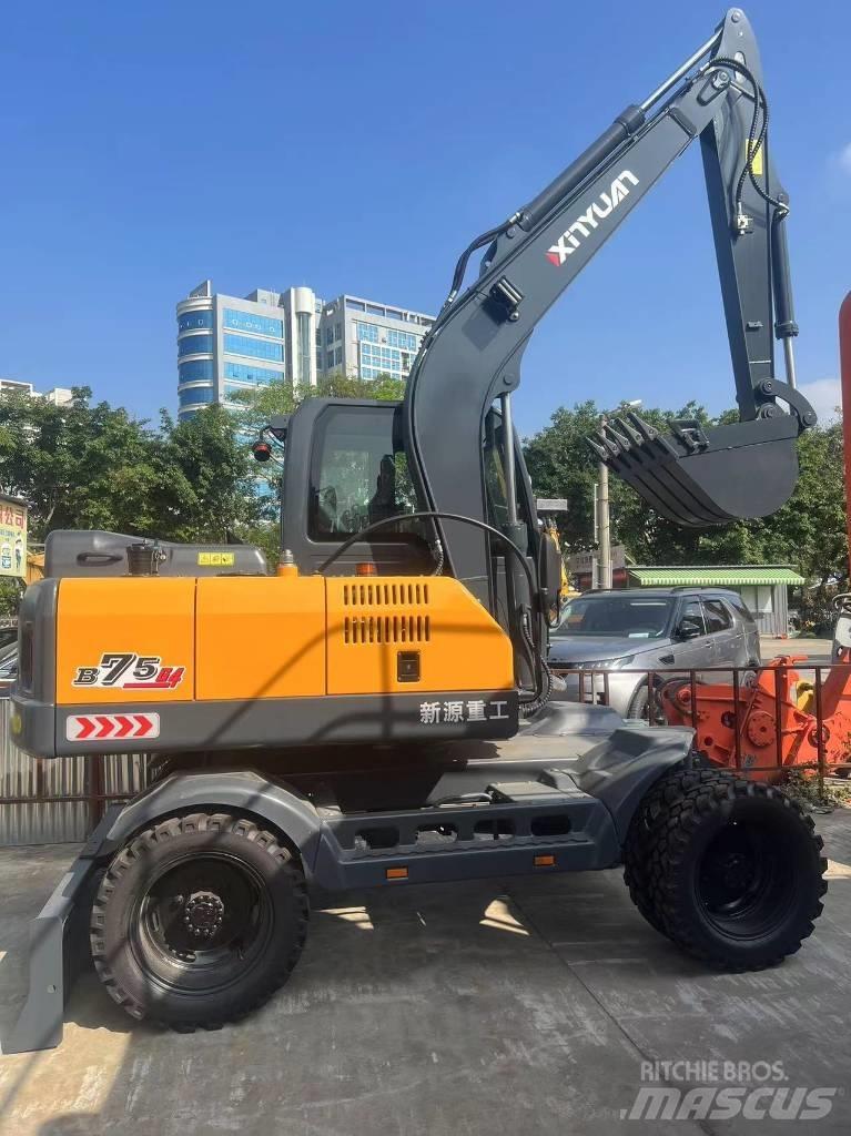 Xinyuan  B75G4 Excavatoare pe șenile

