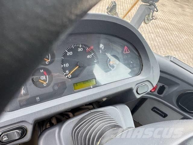 Komatsu WA 320 Incarcator pe pneuri