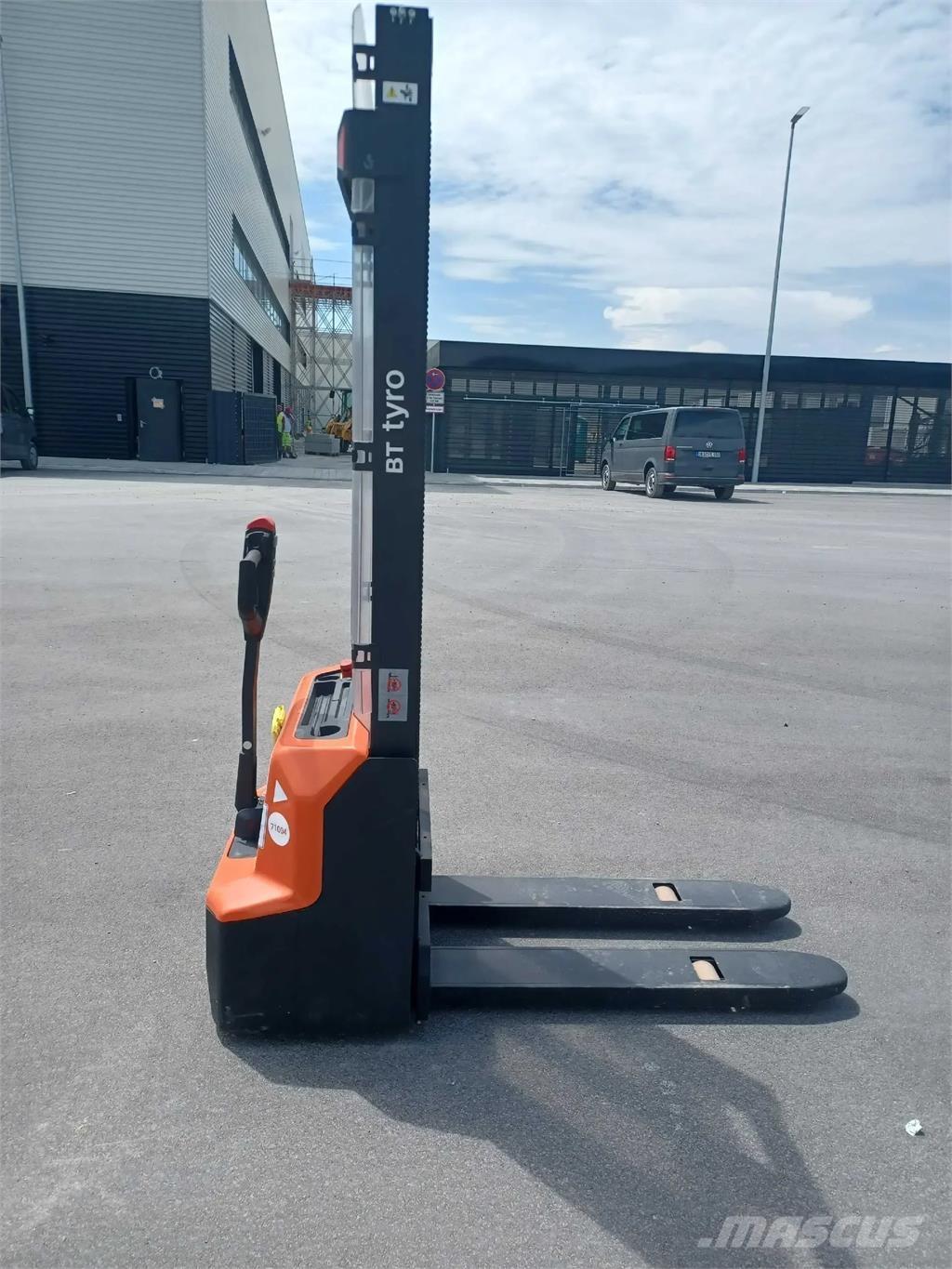 Toyota BT SHE100 Alte ascensoare si platforme