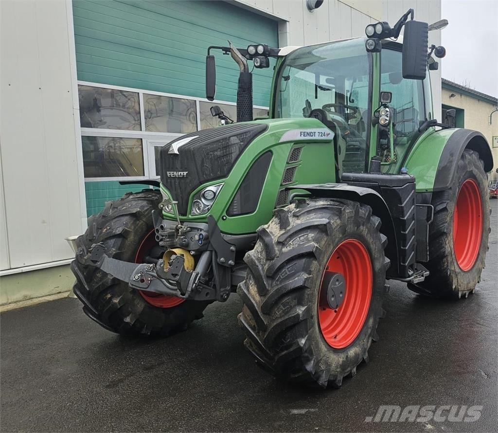 Fendt 724 Vario Tractoare