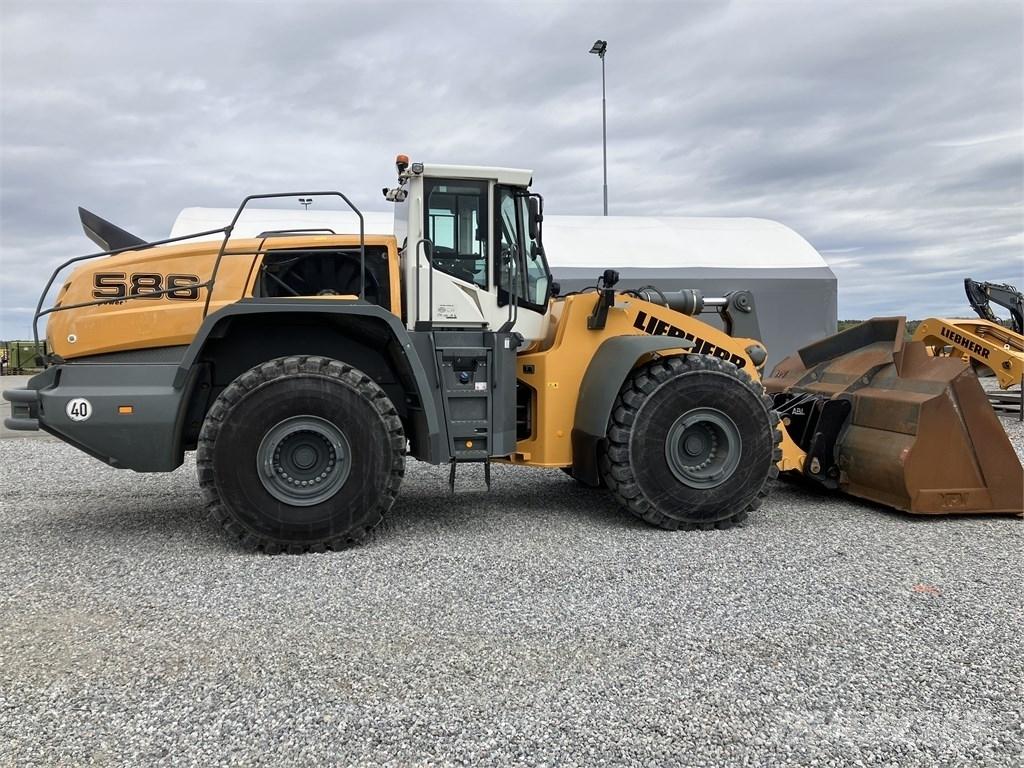 Liebherr L586 Xpower Incarcator pe pneuri