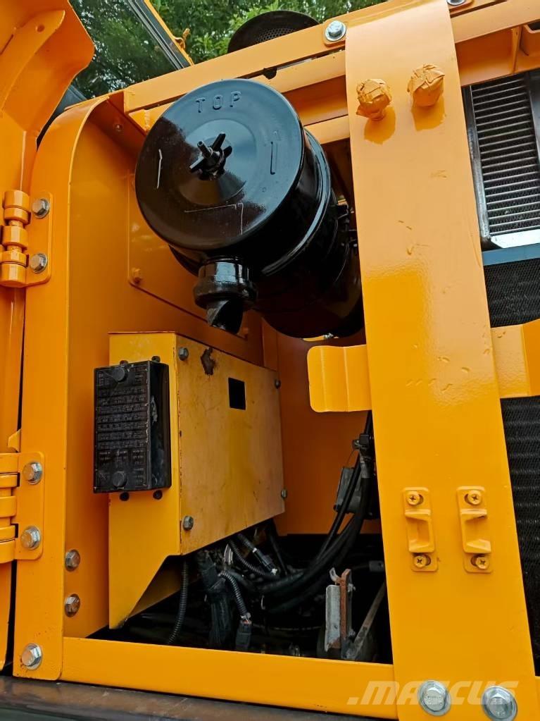 Hyundai r210w-9 Excavatoare cu roti