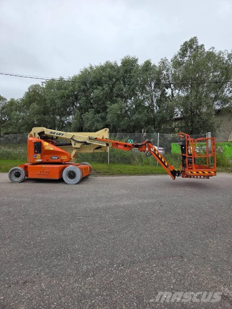 JLG E 400 AJPN Nacele cu brat articulat