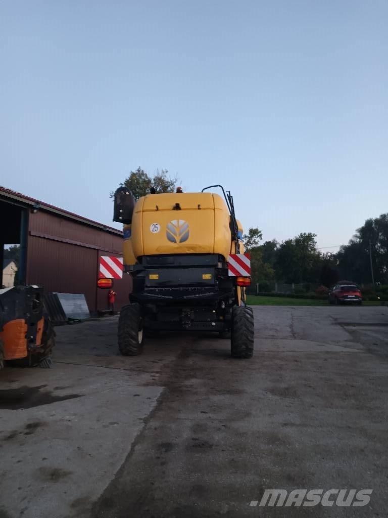 New Holland CX 5090 Combine de secerat