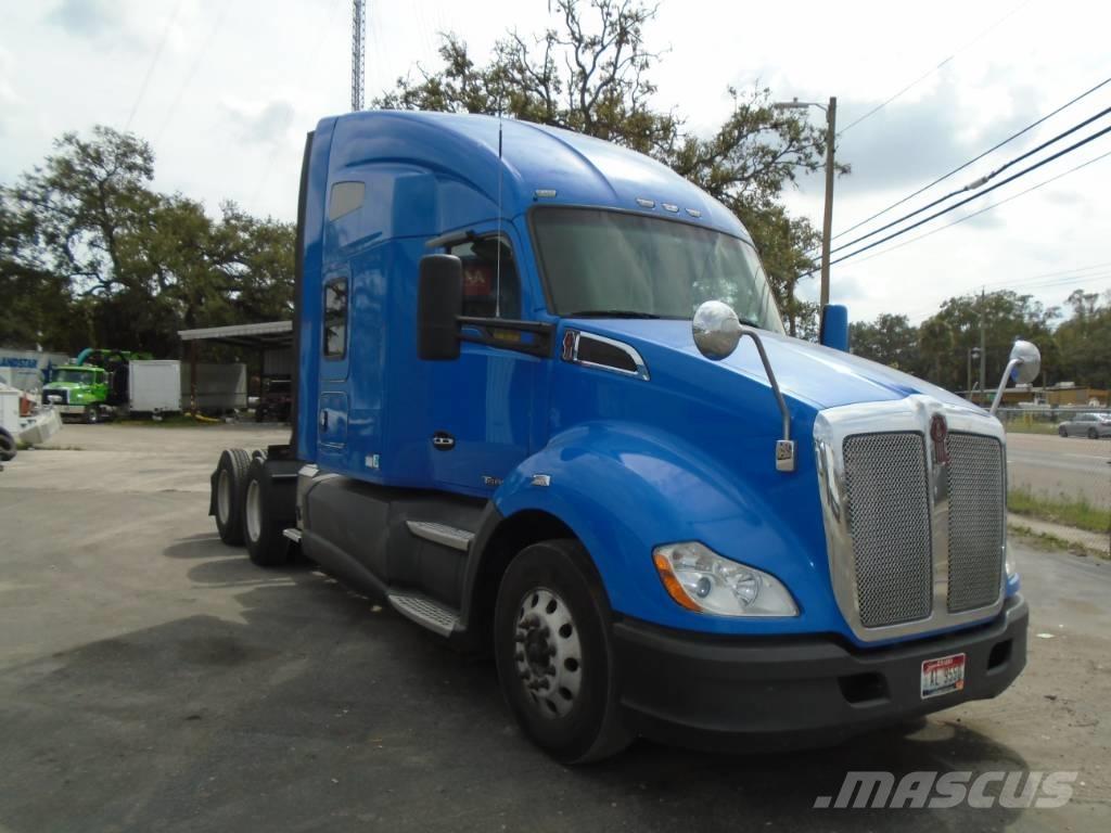 Kenworth T680 Autotractoare
