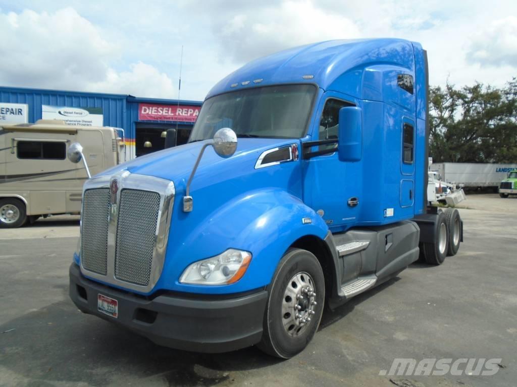 Kenworth T680 Autotractoare