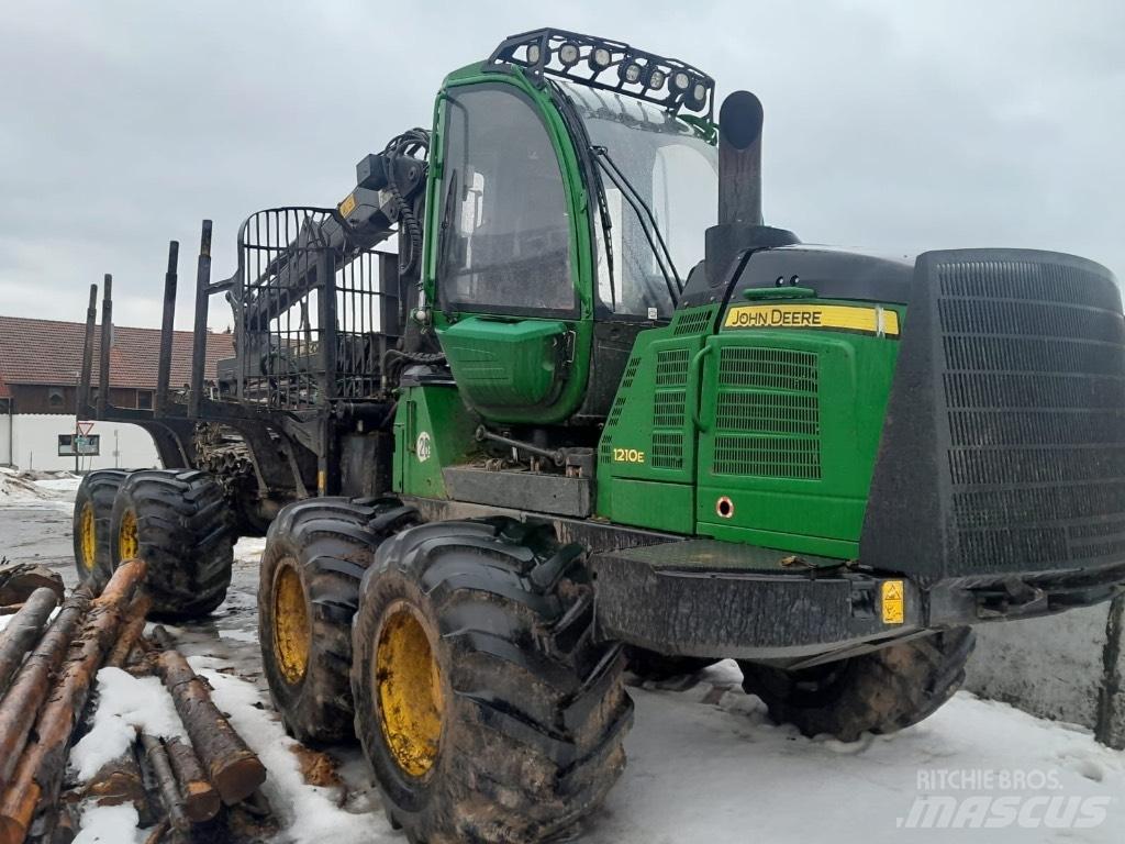 John Deere 1210 E Transportoare