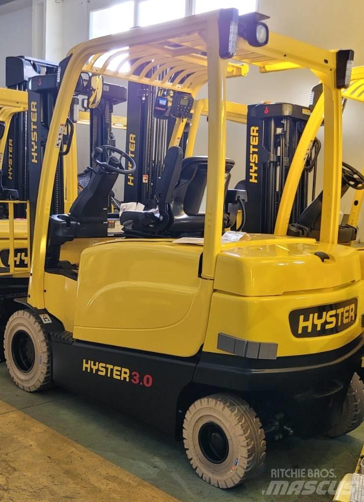 Hyster J3.0XN Stivuitor electric