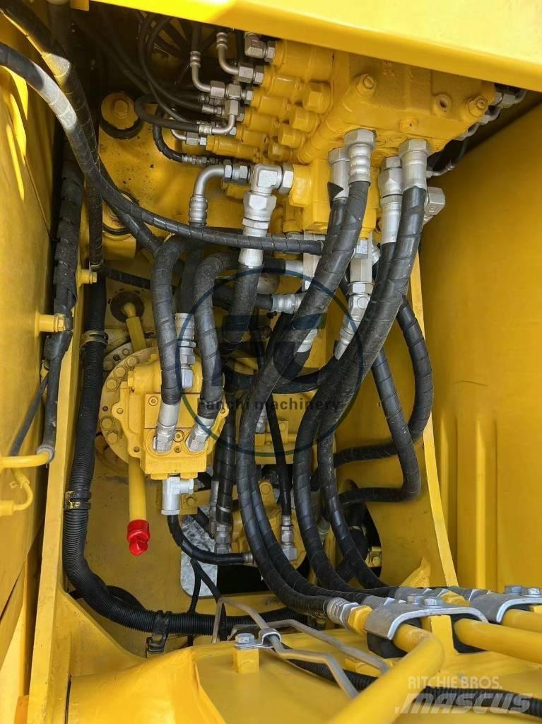 Komatsu PC 130 LC Excavatoare pe șenile
