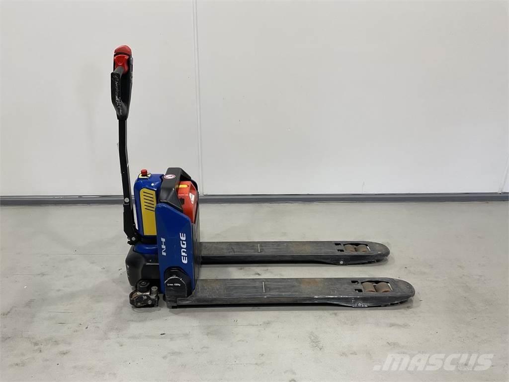 NH SKP1500E Transpaleta manuala