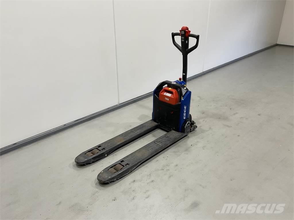 NH SKP1500E Transpaleta manuala