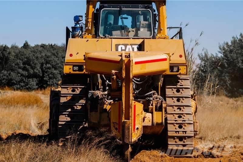 CAT D10T Buldozere pe senile