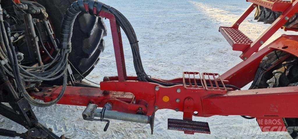 Horsch Pronto 8 DC Perforatoare